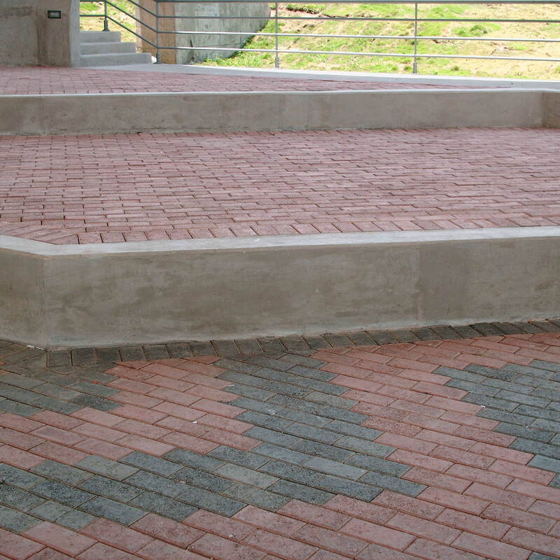 Plaza Mirador Caruachi