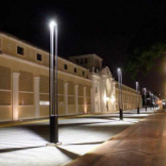 PLAZA BOLÍVAR Y GOBERNACIÓN DE ARAGUA - Maracay, estado Aragua, Venezuela