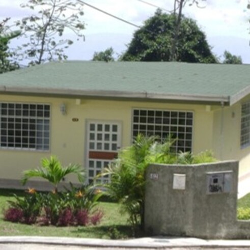 VIVIENDA MODELO MAGDALENO MODIFICADA - Urb. San José de los Altos, estado Miranda, Venezuela