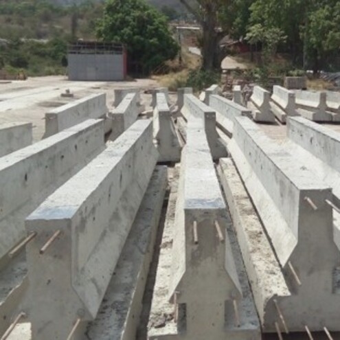 CONSTRUCCIÓN DE PILOTES, VIGAS ESTRUCTURALES Y ACERAS - Muro Perimetral del Muelle de Bachaquero, estado Zulia, Venezuela